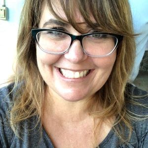 Meet your Posher, Davina